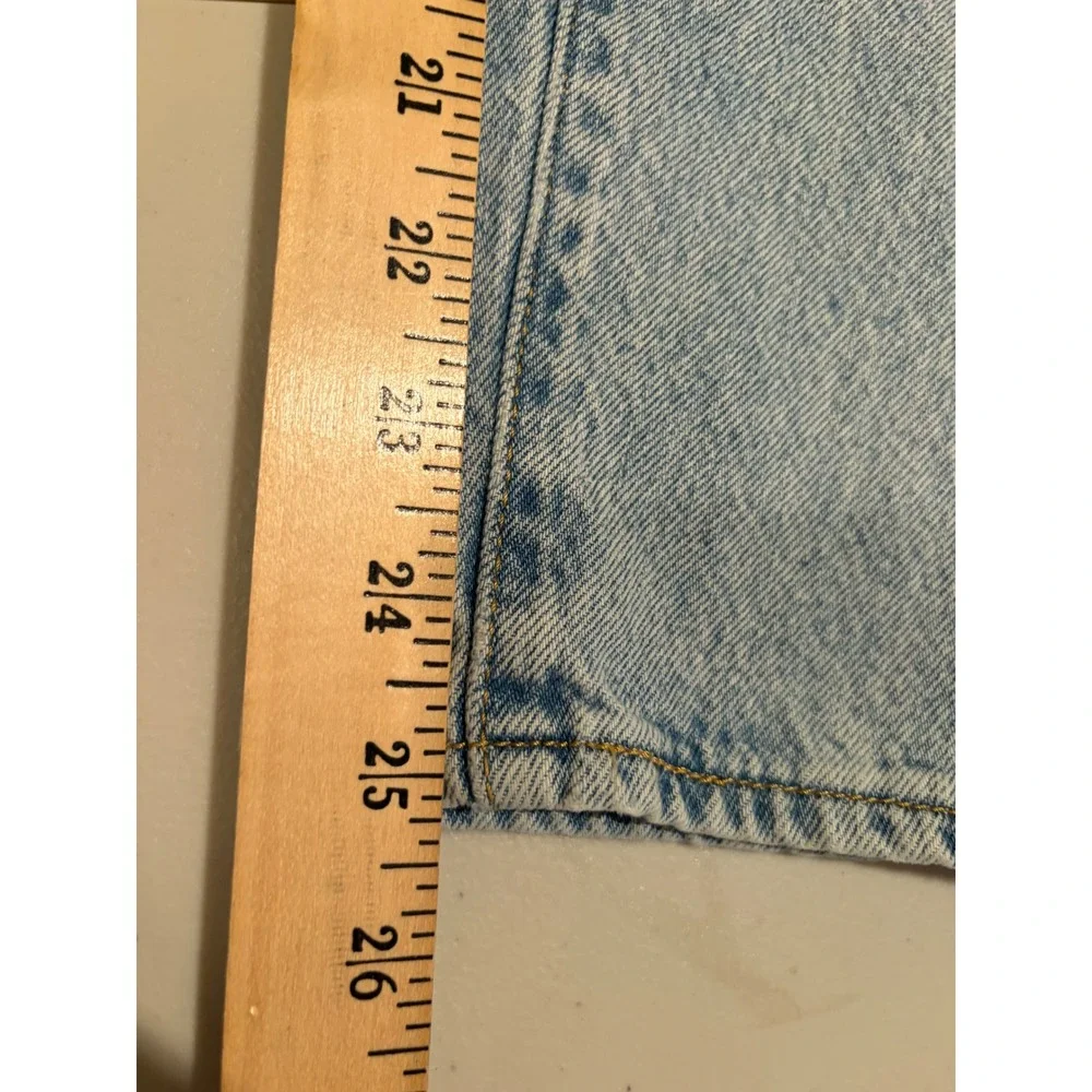 Levis Premium Wedgie Straight Jeans Light Wash Button Fly Denim Size 30
